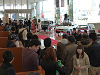 TOYOTA86 VS AE86 �W���̗l�q