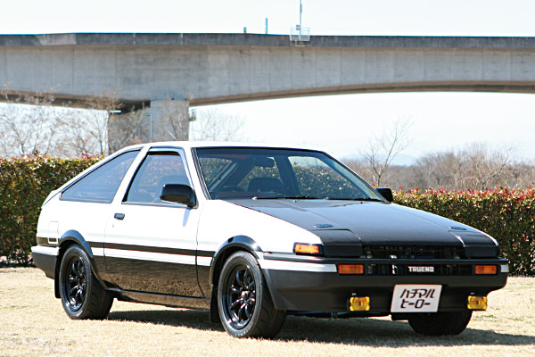 �u�n�`�}���q�[���[�v�̎�ނ��󂯂�AE86�g���m1600GT-APEX�C�j�V����D�d�l�ԁi��C���j