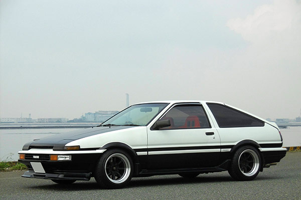 �}���o�Łu���B���e�[�W�E�X�^�C���v�n�����������W��ގB�e���i