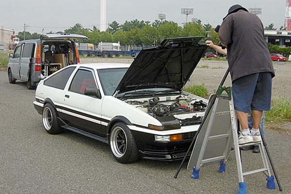 �}���o�Łu���B���e�[�W�E�X�^�C���v�n�����������W��ގB�e���i