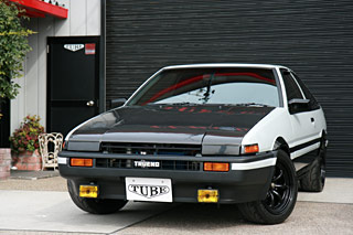 AE86�g���m1600GT-APEX�E��C���������q